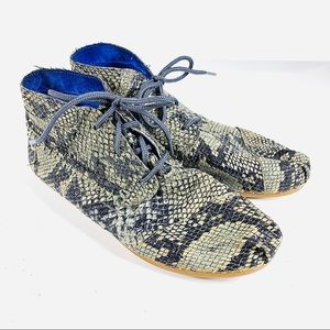Toms Shoes Hightop Lace Up Faux Snakeskin